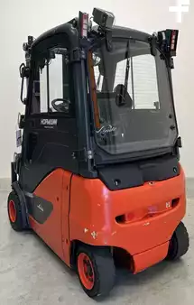 Chariots électriques à 4 roues 2022  Linde E20PH (5)