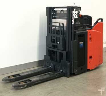 Ruční vysokozdvižný vozík 2023  Linde D12 SP (2)