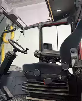 Dieselový VZV 2017  Konecranes SMV16-1200C (4)