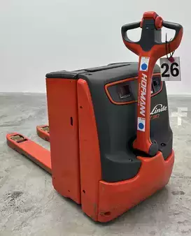 Lavtløftende truck 2021  Linde T30 (1)