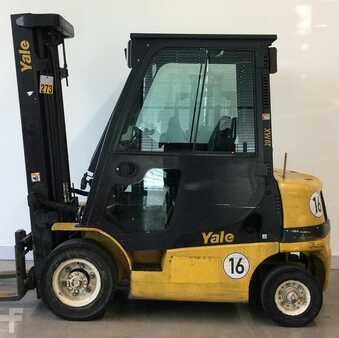 Diesel truck 2017  Yale GDP20MX (1)