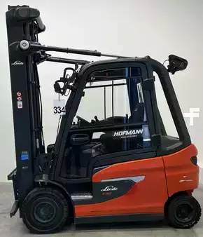 Chariots électriques à 4 roues 2024  Linde E30 (2)
