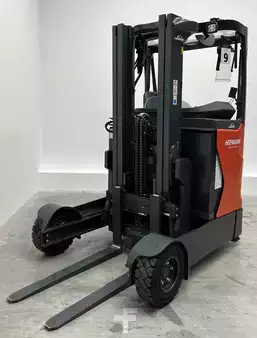 Carretilla retráctil 2021  Linde R14G-1398mm (2)