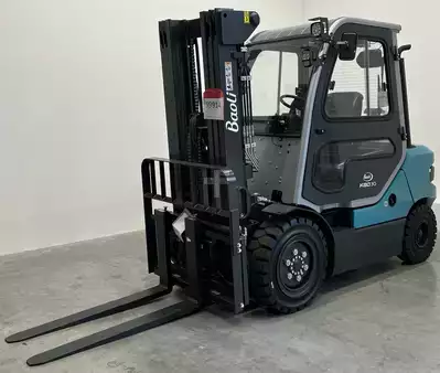 Empilhador diesel 2024  Baoli KBD30 G1 (EU5 HDI) (1)