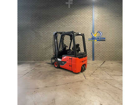 Elektro tříkolové VZV 2014  Linde E14-02 (2)