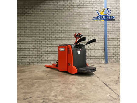 Porta-paletes manual 2011  Linde T20AP (4)