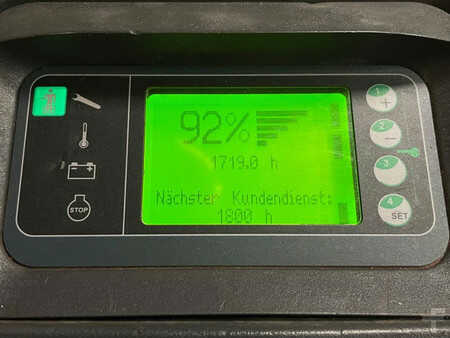 Porta-paletes manual 2011  Linde T20AP (5)