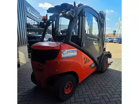 Diesel heftrucks 2016  Linde H30D-02 (2)
