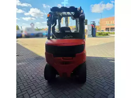 Diesel heftrucks 2016  Linde H30D-02 (5)