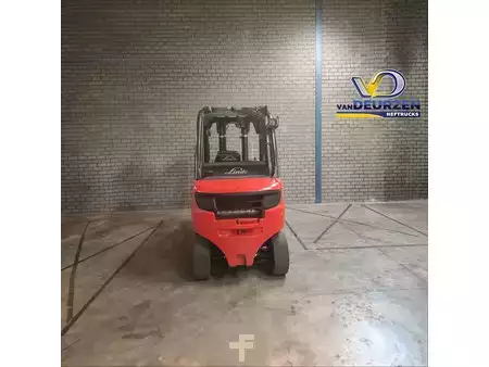 Diesel heftrucks 2014  Linde H30D-02 (3)