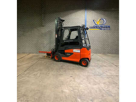4-wiel elektrische heftrucks 2014  Linde E30HL-01 (2)