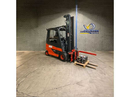 4-wiel elektrische heftrucks 2014  Linde E30HL-01 (4)