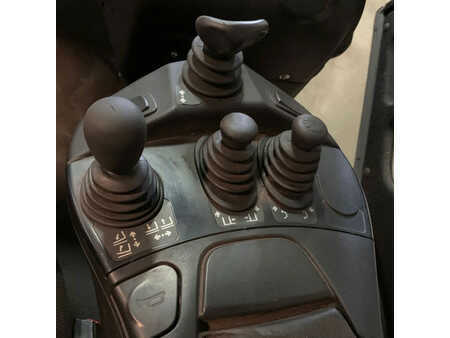 Gas gaffeltruck 2019  Linde H18T-01 (8)