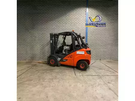 Carretilla elevadora GLP 2018  Linde H30T-02 (2)