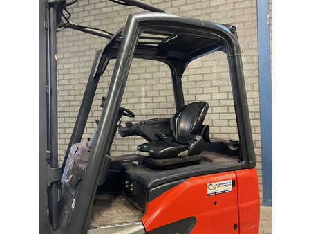 Elektromos 4 kerekű 2016  Linde E16-02 (6)