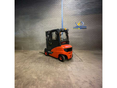 Diesel gaffeltruck 2019 Linde H20D-01 (2)