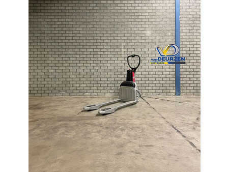 Porta-paletes manual 2020  Linde CITI-ONE (3)
