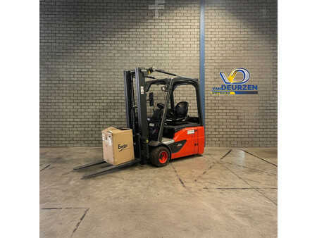 Elektromos 3 kerekű 2014 Linde E18-02 (1)