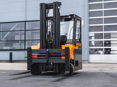 Carretilla de 4 vías 2025 HUBTEX Flux 40 serie 2415 Demo 2025 (2)