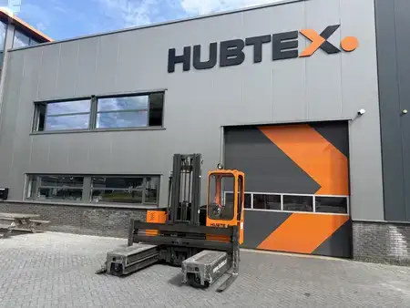 Vierwegestapler  HUBTEX MQ 30 serie 2121 EL Vol rubber (1)