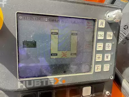 Vierwegestapler  HUBTEX MQ30 serie 2130 EL (9)