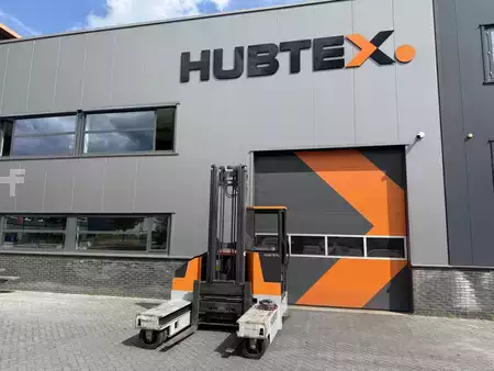 Vierwegestapler  HUBTEX DQ30 E serie 3120 EL (1)