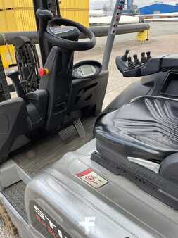 Elektryczne 4-kołowe 2015  Still RX 20-20 P (14)