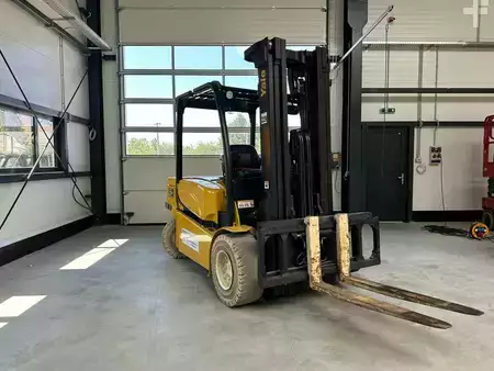 Elektro 4 Rad 2024  Yale ERP50VME2570 (16)