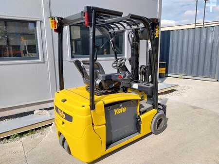 Chariots électriques à 3 roues 2012  Hyster J 2.00 XNT (1)