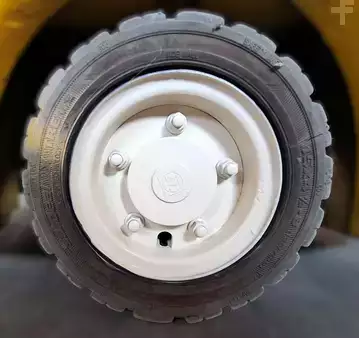 3-wiel elektrische heftrucks 2018  Yale ERP 15 VT (14)