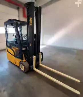 3-wiel elektrische heftrucks 2018  Yale ERP 15 VT (5)