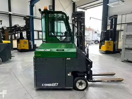 Carrelli elevatori 4 vie 2019  Combilift CBE2500 (1)