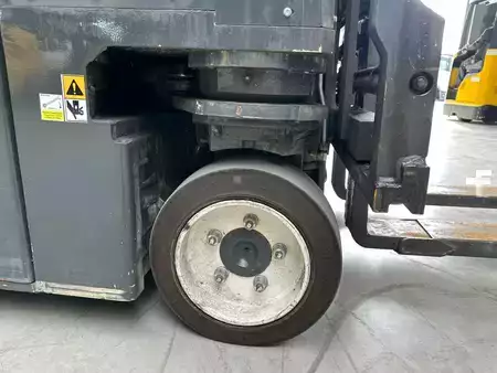 Carrelli elevatori 4 vie 2019  Combilift CBE2500 (17)