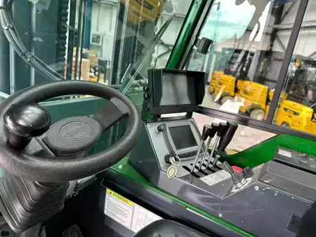 Carrelli elevatori 4 vie 2019  Combilift CBE2500 (2)