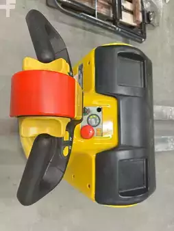 Horizontální vychystávací vozík 2005  Yale MP 30 HD (10)