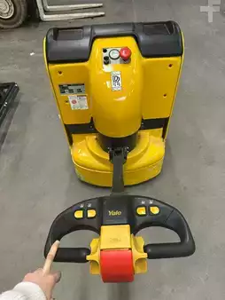 Horizontální vychystávací vozík 2005  Yale MP 30 HD (3)