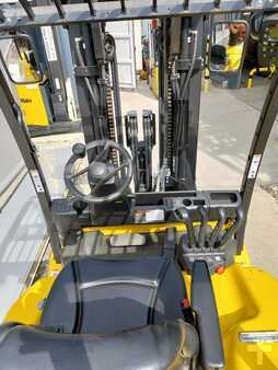 Elektromos 4 kerekű 2018  Yale ERP40VM (8)