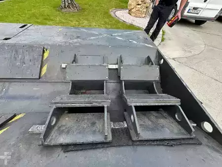 Veicoli elettrici con pianale 2017  Simai PEU B350UP (14)