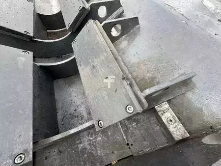 Veicoli elettrici con pianale 2017  Simai PEU B350UP (16)
