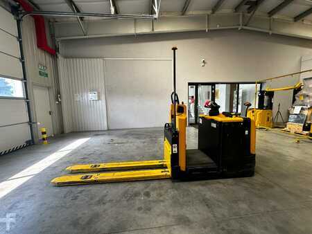 Plocktruckar horizontal 2014  Yale MO25 (5)