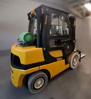 Carrelli elevatori GPL 2021  Yale GLP30VX (6)