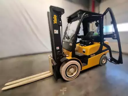 Carrelli elevatori GPL 2021  Yale GLP30VX (7)