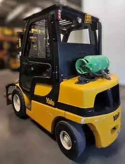Carrelli elevatori GPL 2007  Yale GLP30VX (2)