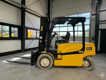 Electric - 4 wheels 2018  Yale ERP40VM E2370 (10)