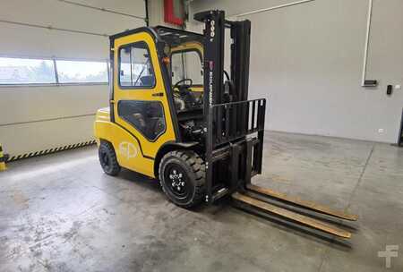 Diesel Forklifts 2022  EP Equipment CPCD35T8S4S (2)