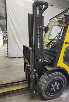 Diesel Forklifts 2022  EP Equipment CPCD35T8S4S (9)