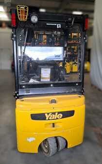 Chariots électriques à 4 roues 2018  Yale ERP15VT (6)