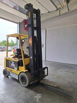 Chariots électriques à 4 roues 2009  Hyster J 2.50 XM (3)