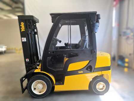 Dízel targoncák 2016  Yale GDP 25 VX (1)