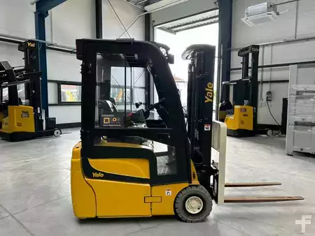 Elektro 3 Rad 2015  Yale ERP15VT (17)